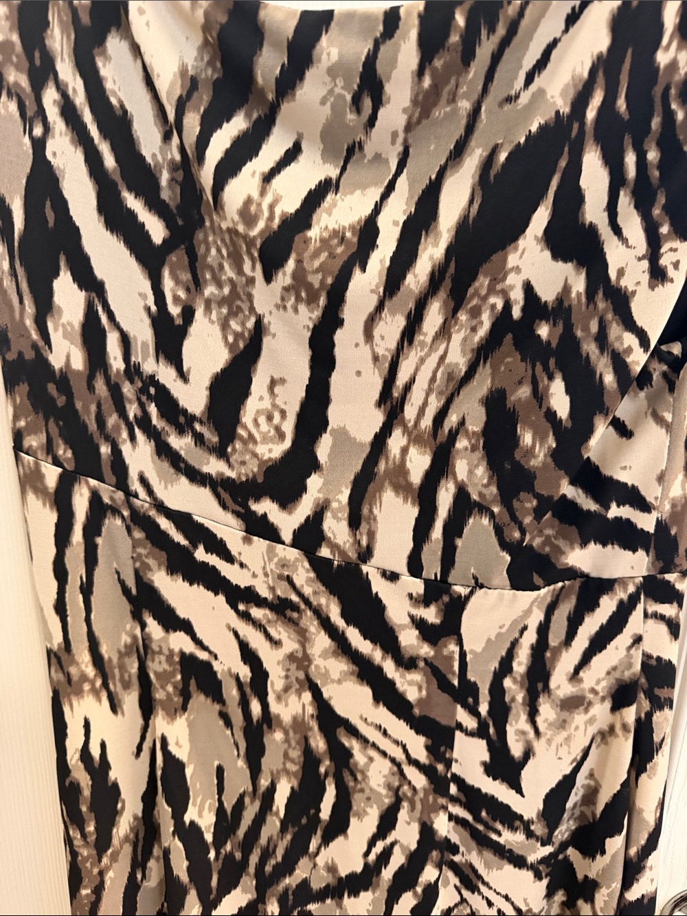 connected apparel Black and Beige Abstract-Print Midi Dress with Front Twist - Picture 10 of 12